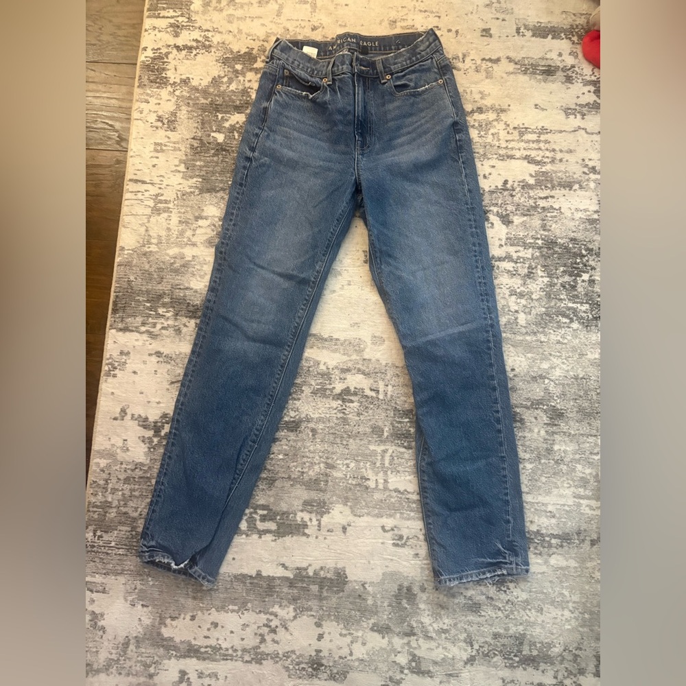 NWOT American Eagle Vintage Blue High-Rise Straight Jeans Stretch  size 6